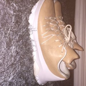 KD 8 Vachetta Tan